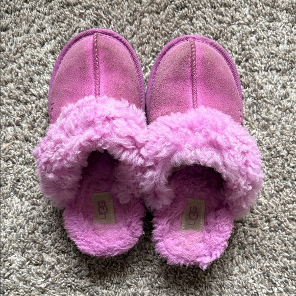 UGG Pink Fluffy Slippers - Picture 4 of 7